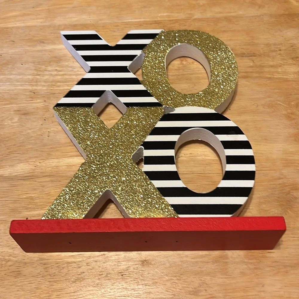 Gold Glitter and Striped XOXO Decor